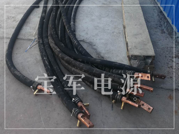 Extrusion head water cable